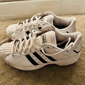 Adidas tennis shoes